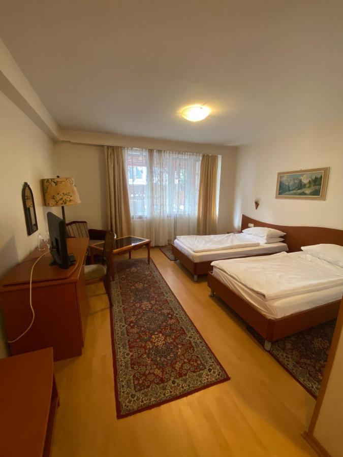 Family Hotel Zdravets ソフィア 部屋 写真